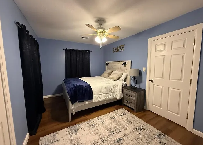 Сasa de vacaciones Quiet Comfort Near Downtown 2br 1ba *